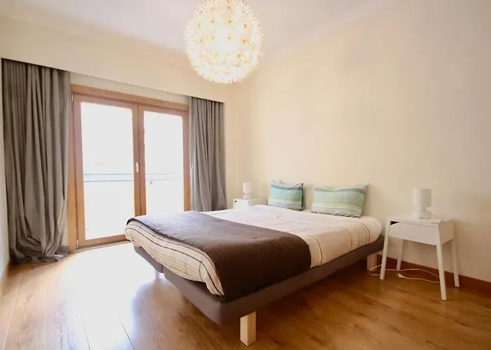 Cozy Orange Telheiras Lisboa