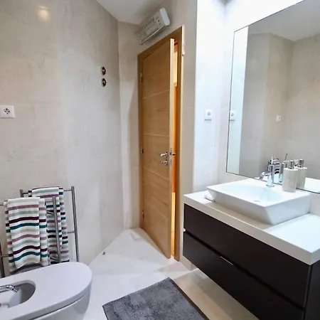 Cozy Orange Telheiras